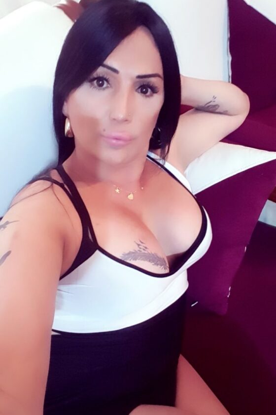 Samsun Atakum Bakımlı Esra 25 Yaşında